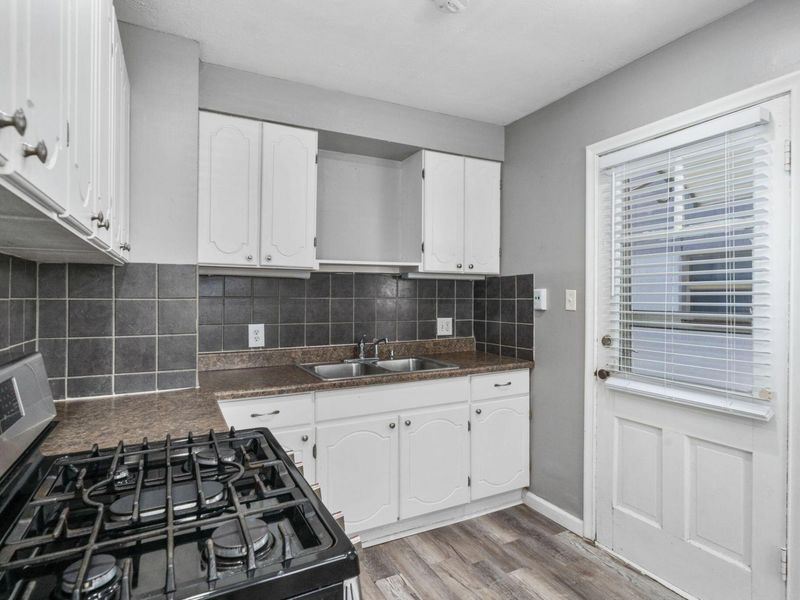 2725 Allegheny Avenue , Columbus, OH 43209 Photo 16