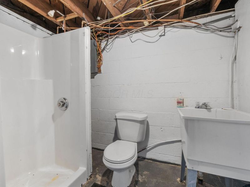 2725 Allegheny Avenue , Columbus, OH 43209 Photo 33