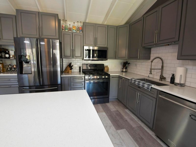 833 Lake Shore Drive, Columbus, OH 43235 Photo 16