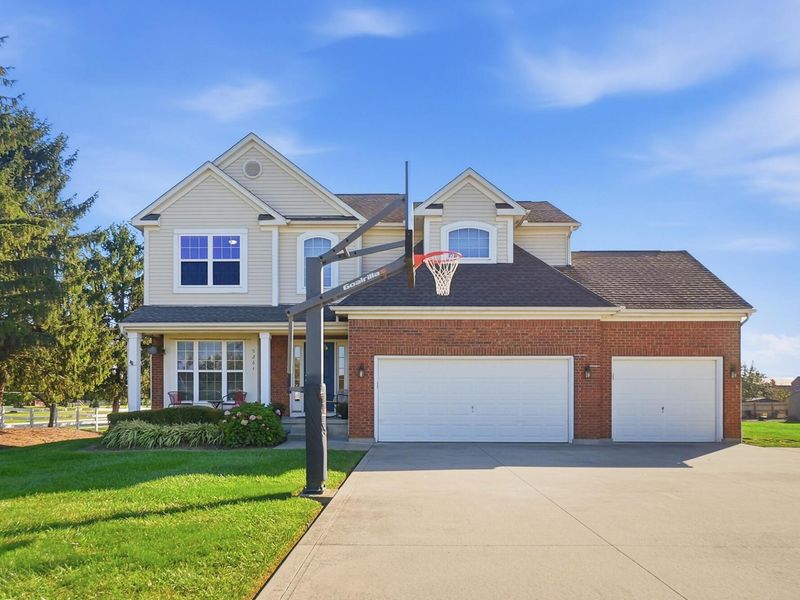 5264 Meadow Grove Drive , Grove City, OH 43123 Photo 1