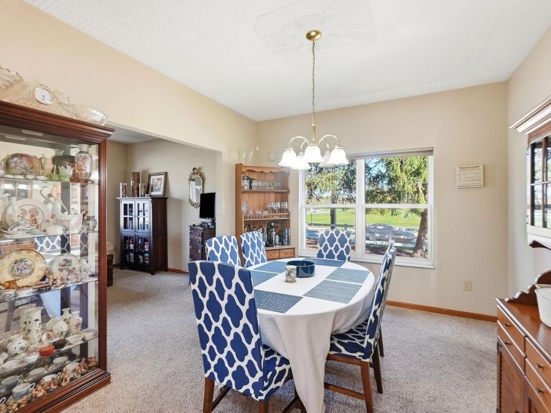 5264 Meadow Grove Drive , Grove City, OH 43123 Photo 18