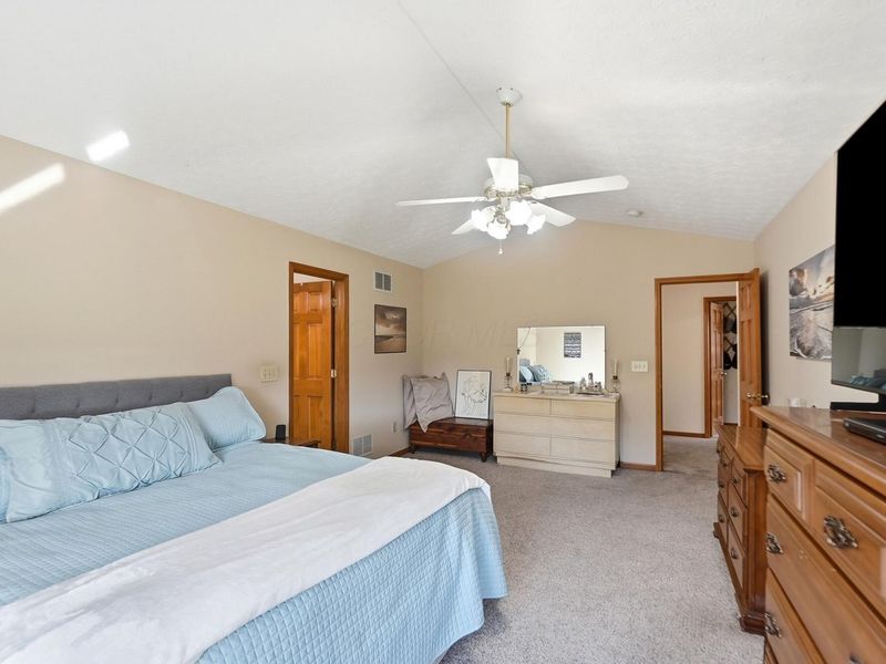 5264 Meadow Grove Drive , Grove City, OH 43123 Photo 25