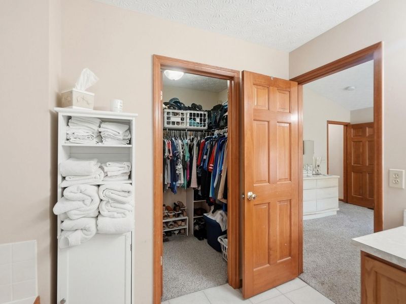 5264 Meadow Grove Drive , Grove City, OH 43123 Photo 29