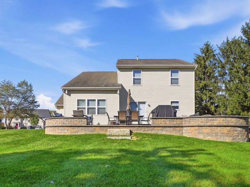 5264 Meadow Grove Drive , Grove City, OH 43123 Photo 6