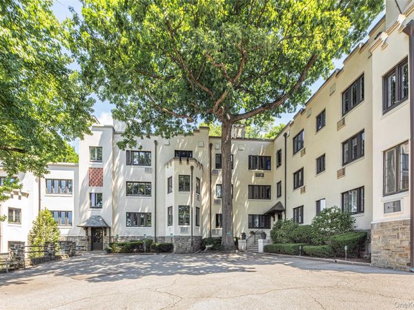 15 Beechtree , Unit 2C, Bronxville, NY 10708