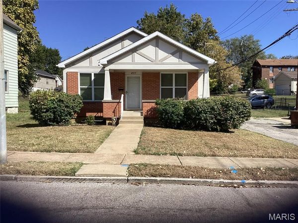 4917 Lilburn Boulevard , St Louis, MO 63115