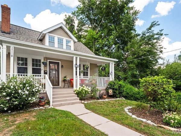 329 Stark Court, Webster Groves, MO 63119