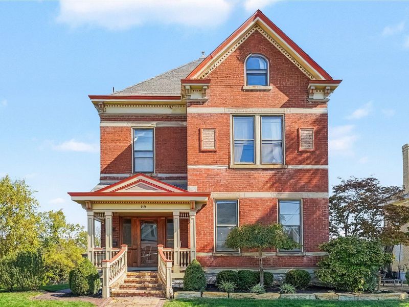 119 Manor Lane, Fort Thomas, KY 41075 Photo 2