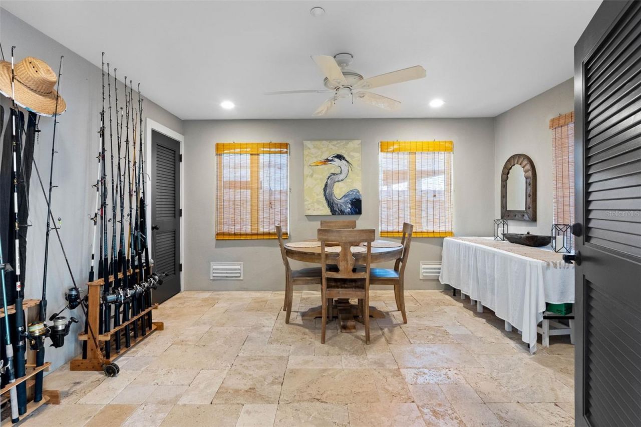 505 Harbor Drive, Belleair Beach, FL 33786 Photo