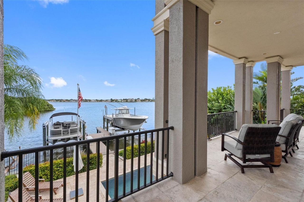 505 Harbor Drive, Belleair Beach, FL 33786 Photo