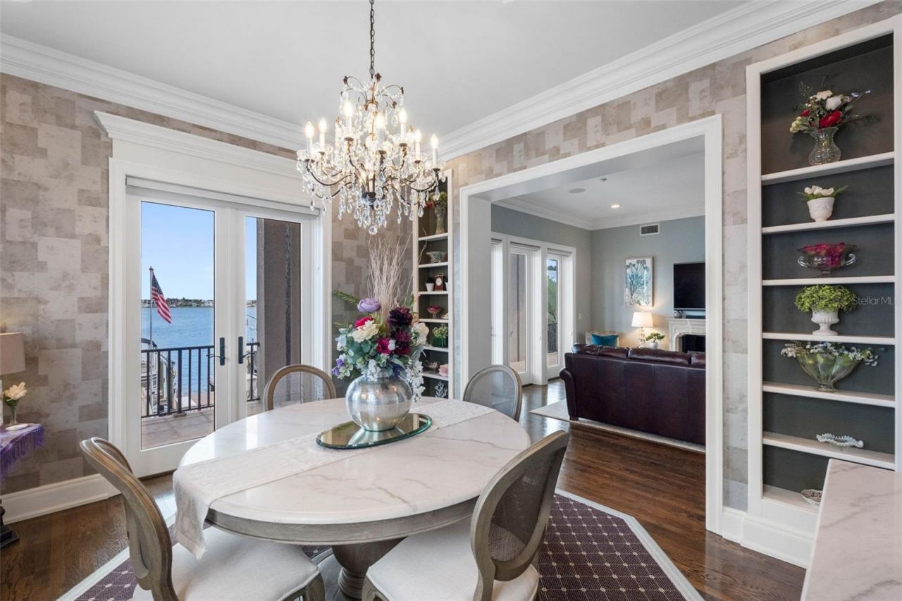 505 Harbor Drive, Belleair Beach, FL 33786 Photo