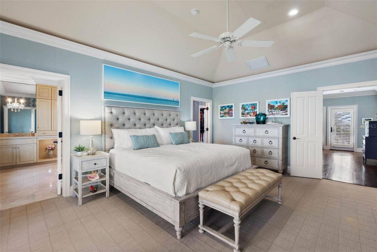 505 Harbor Drive, Belleair Beach, FL 33786 Photo