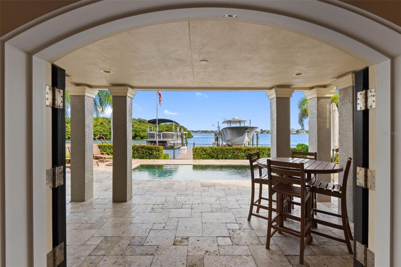 505 Harbor Drive, Belleair Beach, FL 33786 Photo