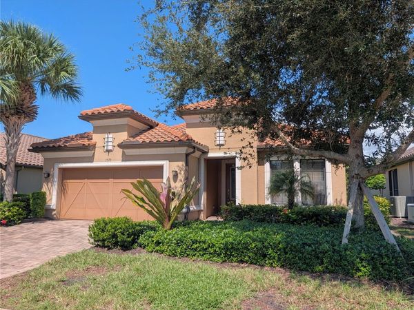2372 VACCARO DRIVE , SARASOTA, FL 34231