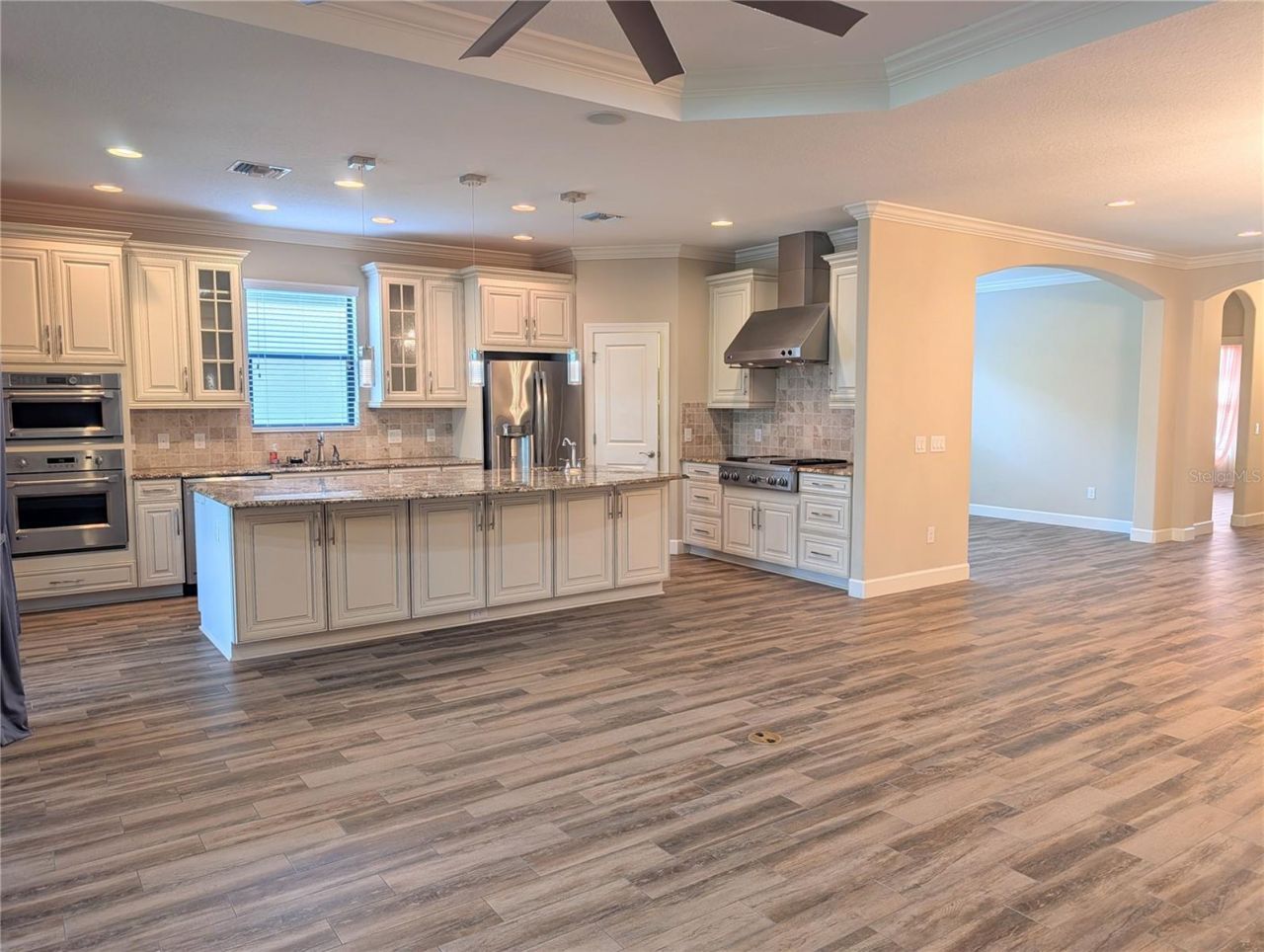 2372 Vaccaro Drive , Sarasota, FL 34231 Photo