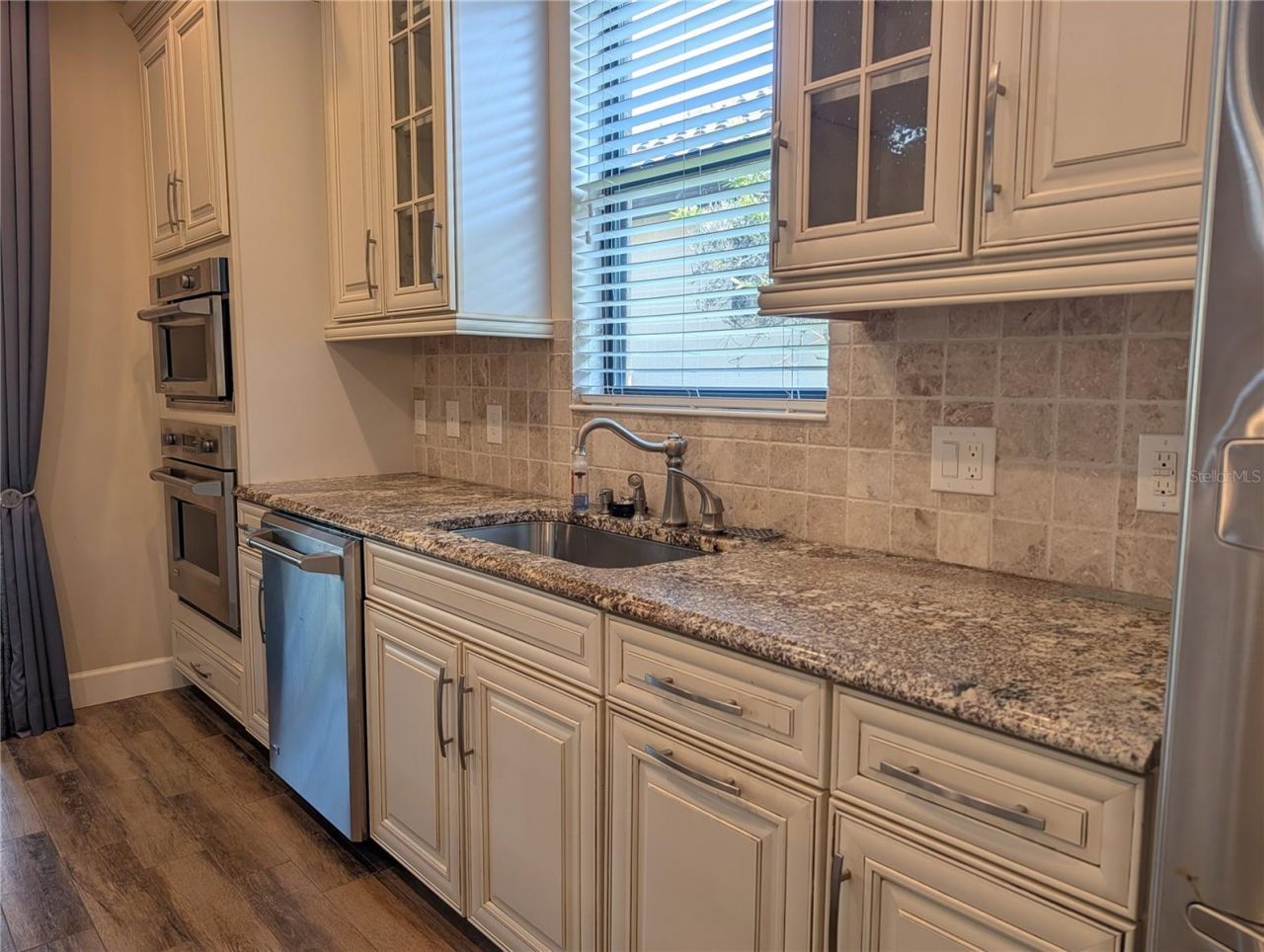 2372 Vaccaro Drive , Sarasota, FL 34231 Photo