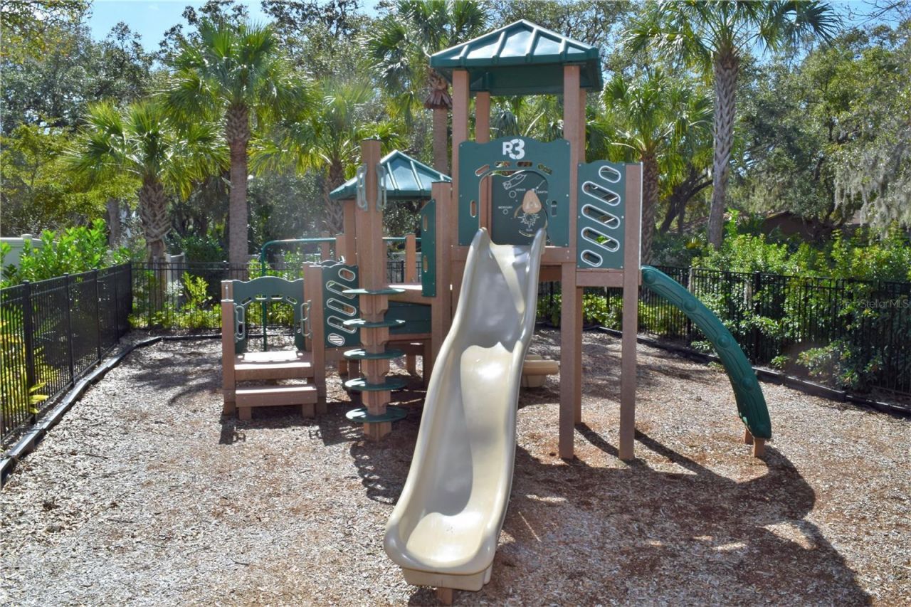2372 Vaccaro Drive , Sarasota, FL 34231 Photo