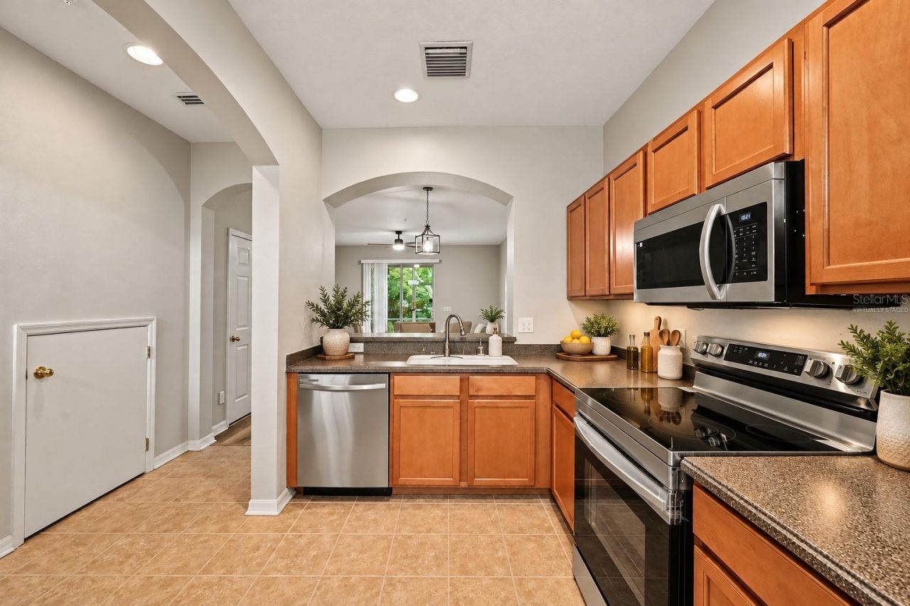 1125 Grantham Drive , Sarasota, FL 34234 Photo