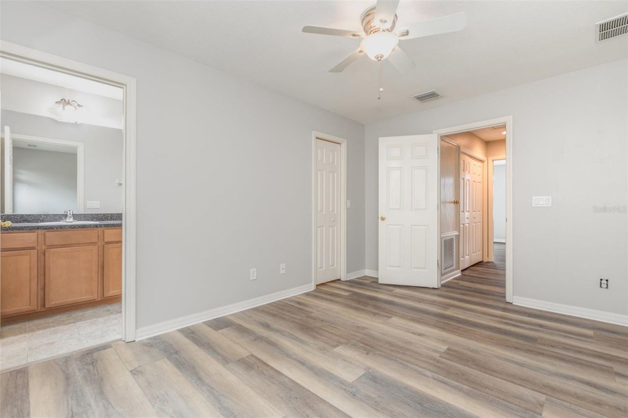 1125 Grantham Drive , Sarasota, FL 34234 Photo