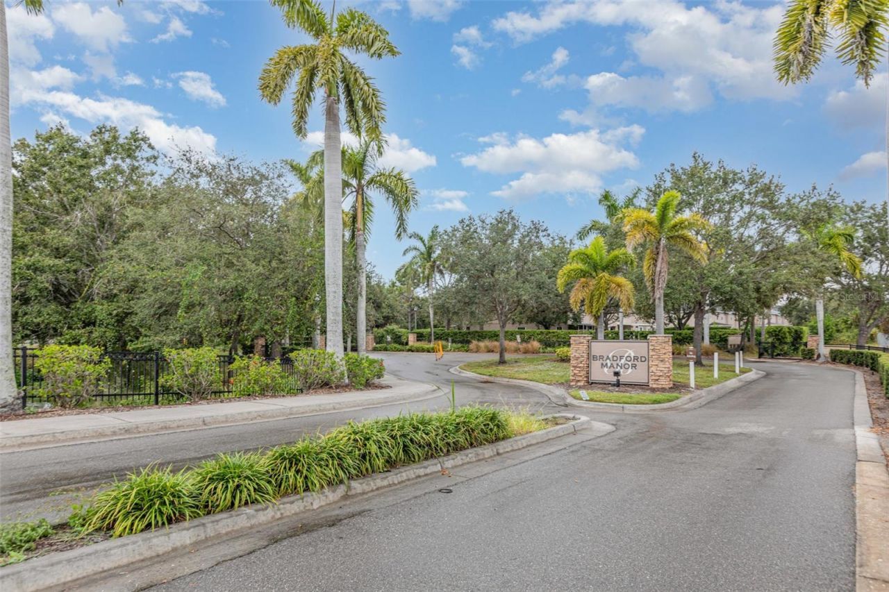 1125 Grantham Drive , Sarasota, FL 34234 Photo