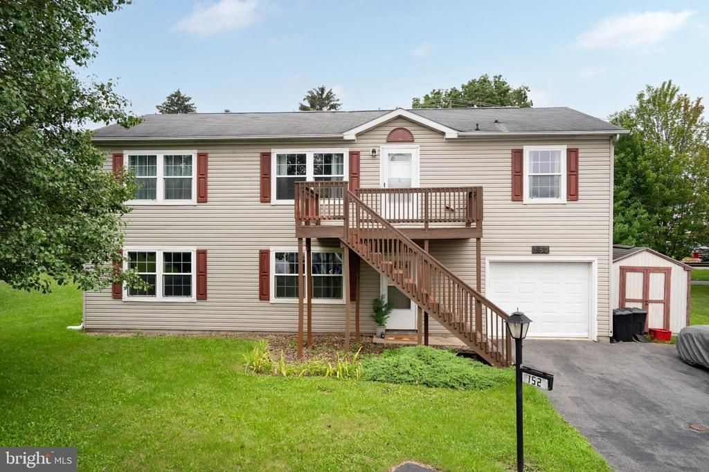 152 ROOSEVELT AVENUE , STATE COLLEGE, PA 16801