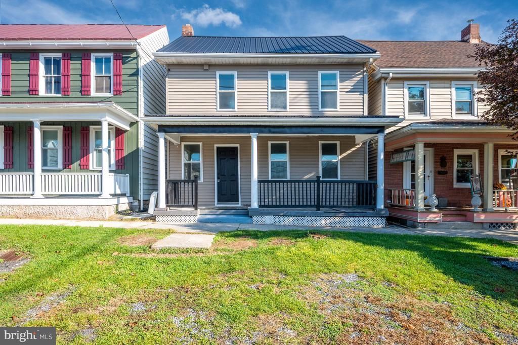 69 MAIN STREET , WOMELSDORF, PA 19567