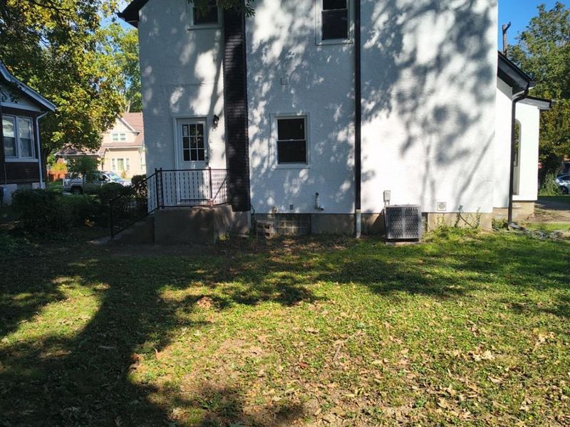 1669 Rose Place, Cincinnati, OH 45237 Photo 4