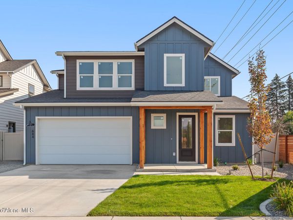 684 MOSCOW ST , Sandpoint, ID 83864