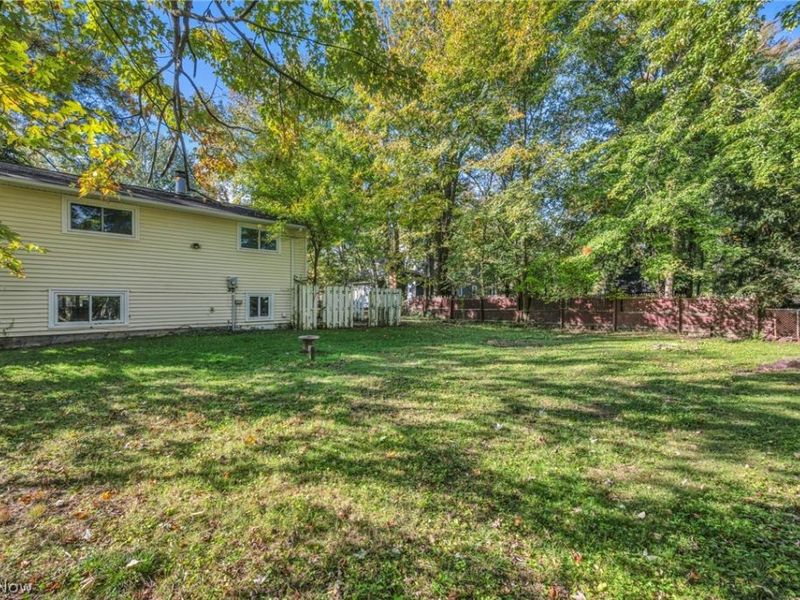 33866 Gail Drive , North Ridgeville, OH 44039 Photo 6