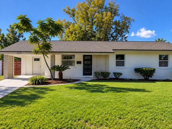 910 16TH Avenue N, Jacksonville Beach, FL 32250