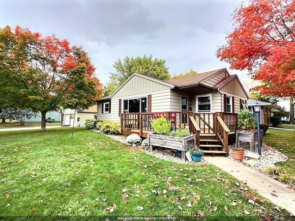 936 TAFT AVENUE, Oshkosh, WI 54902