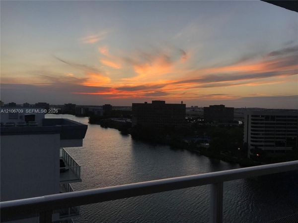 5085 NW 7th St , Unit 1503, Miami, FL 33126