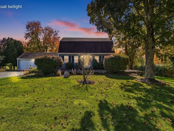 77 Summer St, Rehoboth, MA 02769