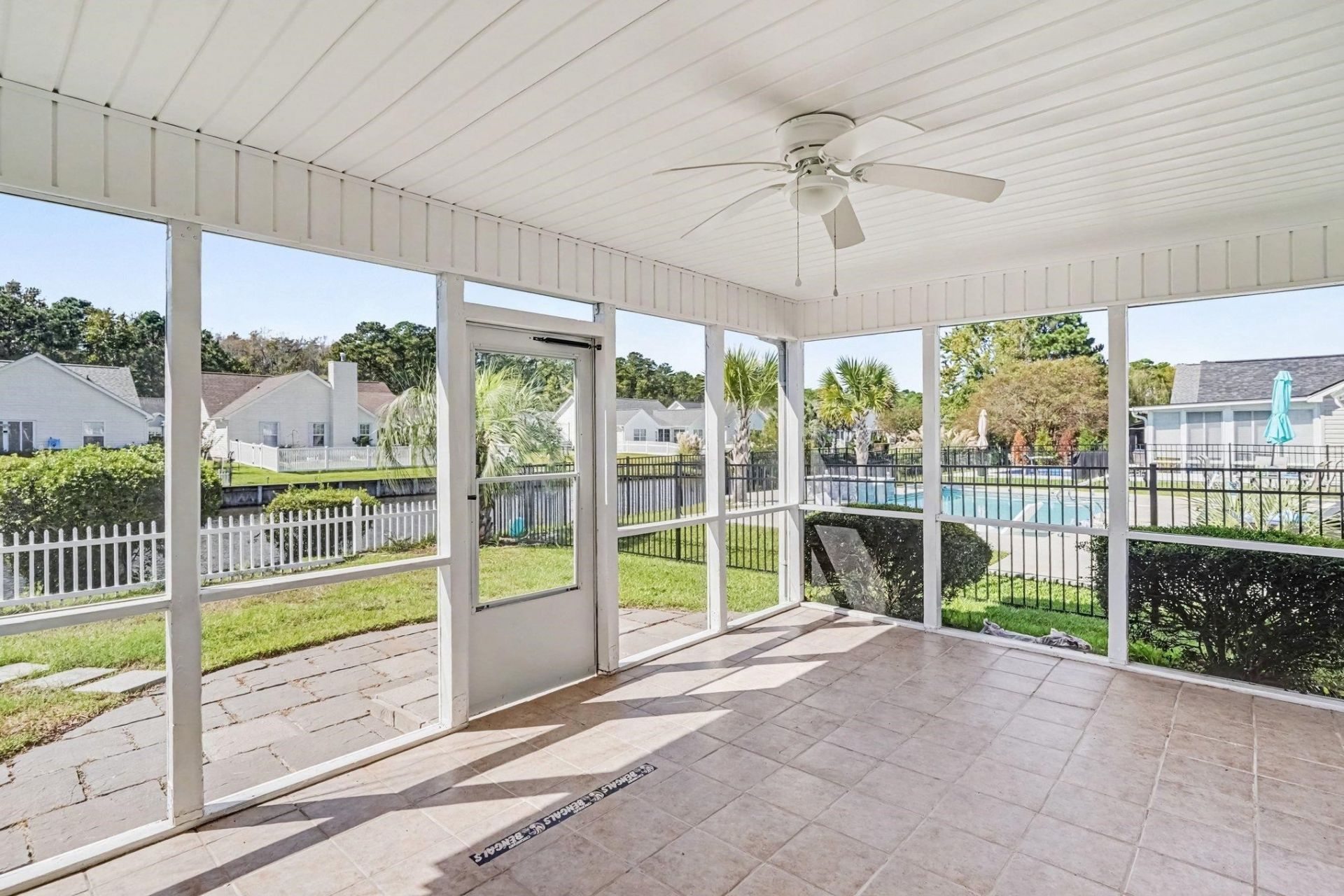 211 Lynco Ln.  Photo 23