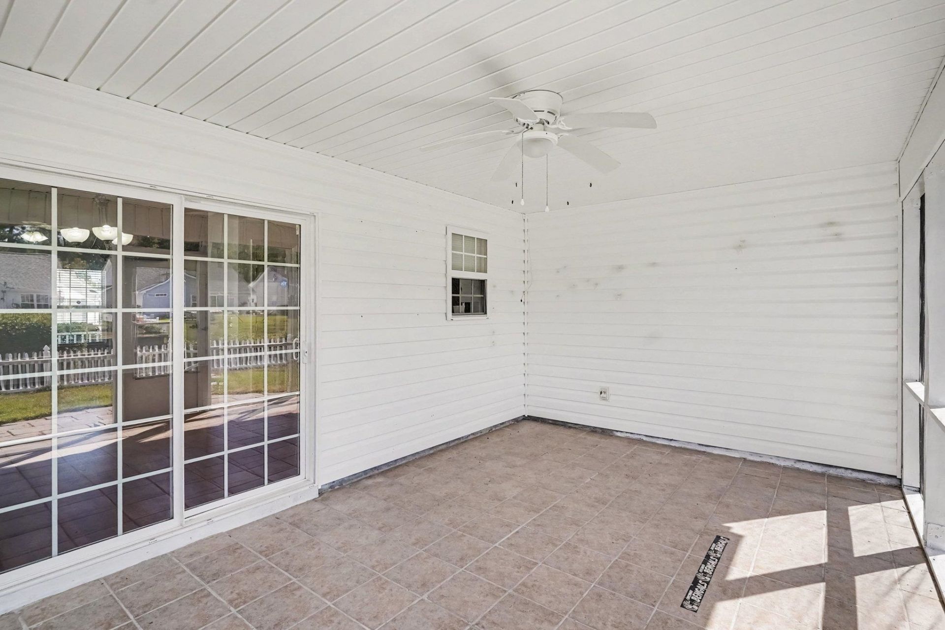 211 Lynco Ln.  Photo 24