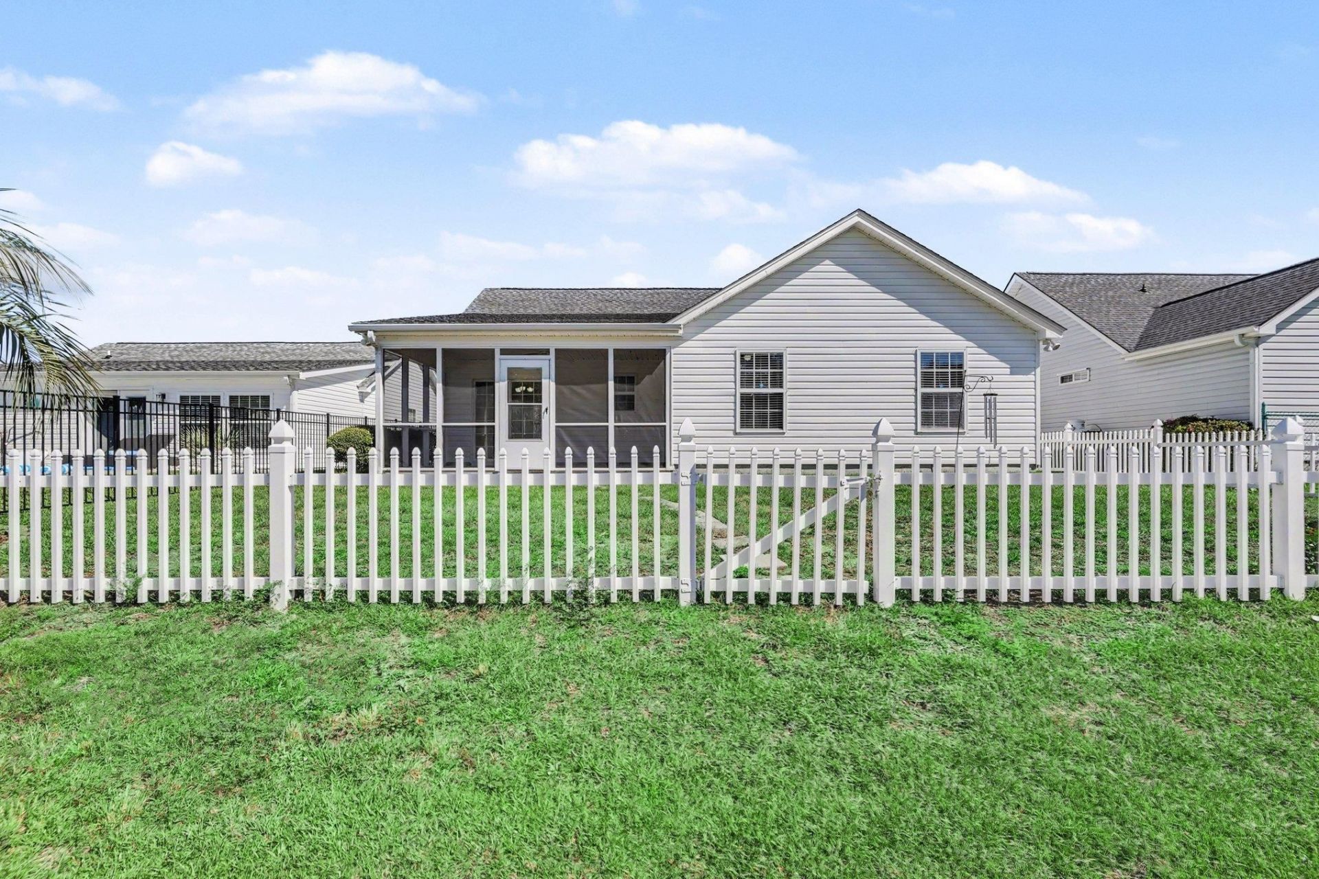 211 Lynco Ln.  Photo 26