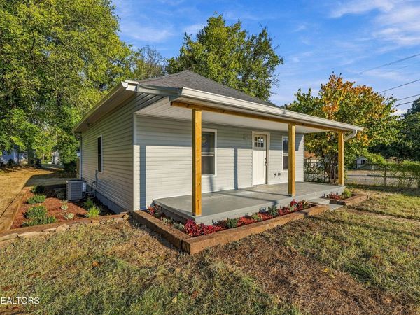 1423 Jefferson Ave, Maryville, TN 37804