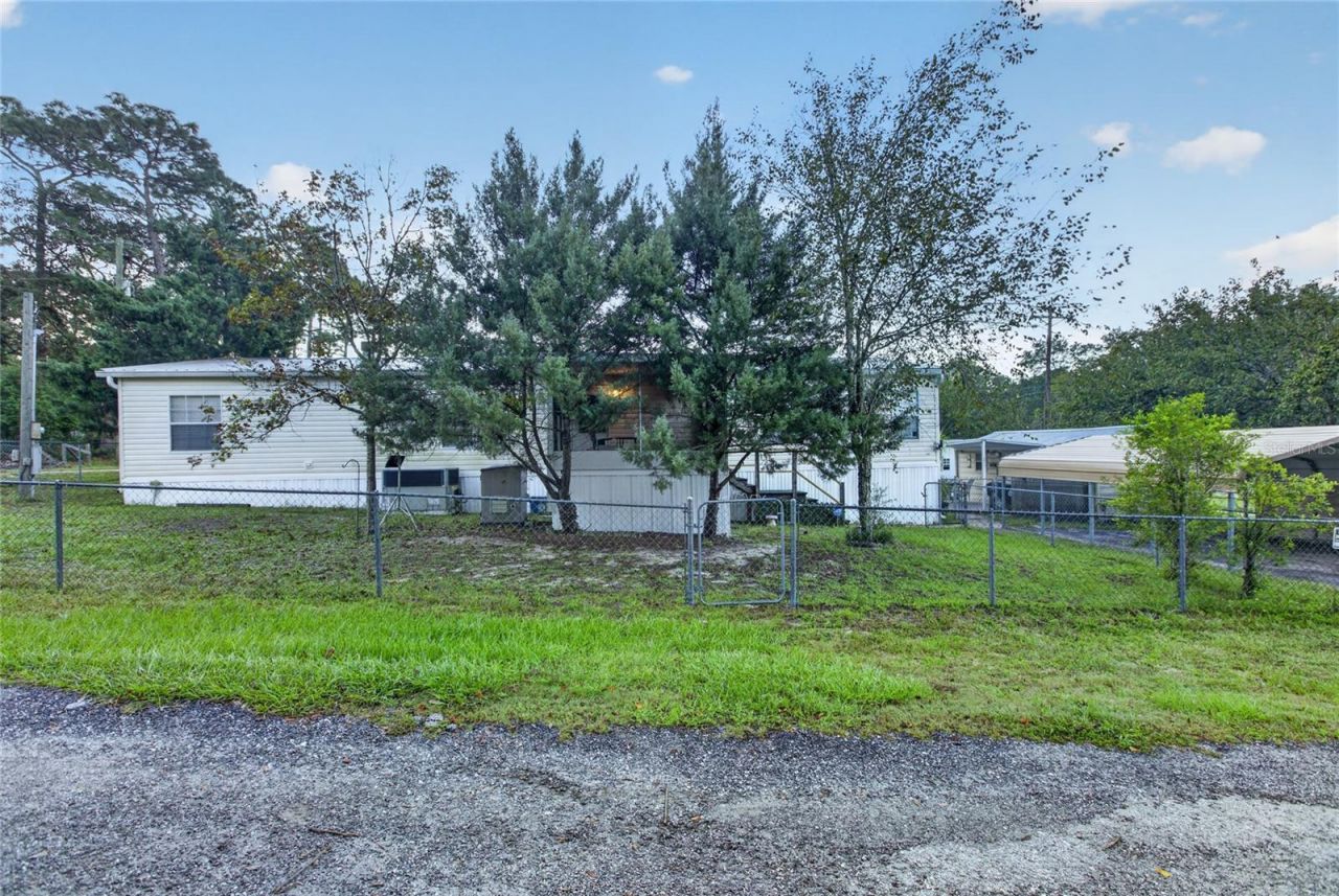 7990 Floral Ridge Circle , Keystone Heights, FL 32656 Photo