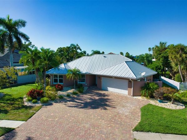 6604 BLACKFIN WAY , APOLLO BEACH, FL 33572
