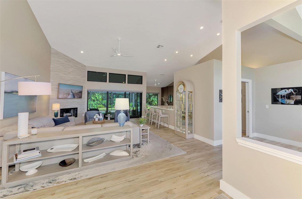 4735 White Tail Lane , Sarasota, FL 34238 Photo