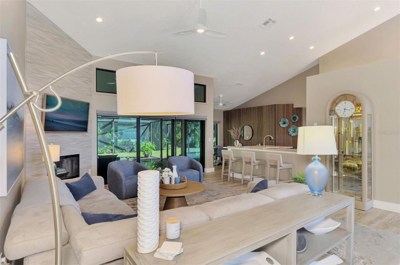 4735 White Tail Lane , Sarasota, FL 34238 Photo
