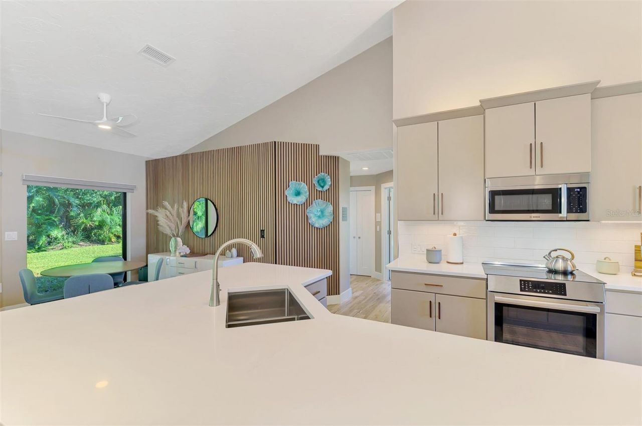 4735 White Tail Lane , Sarasota, FL 34238 Photo