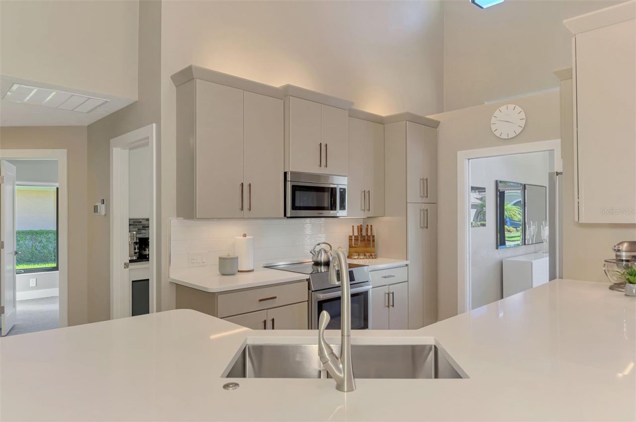 4735 White Tail Lane , Sarasota, FL 34238 Photo