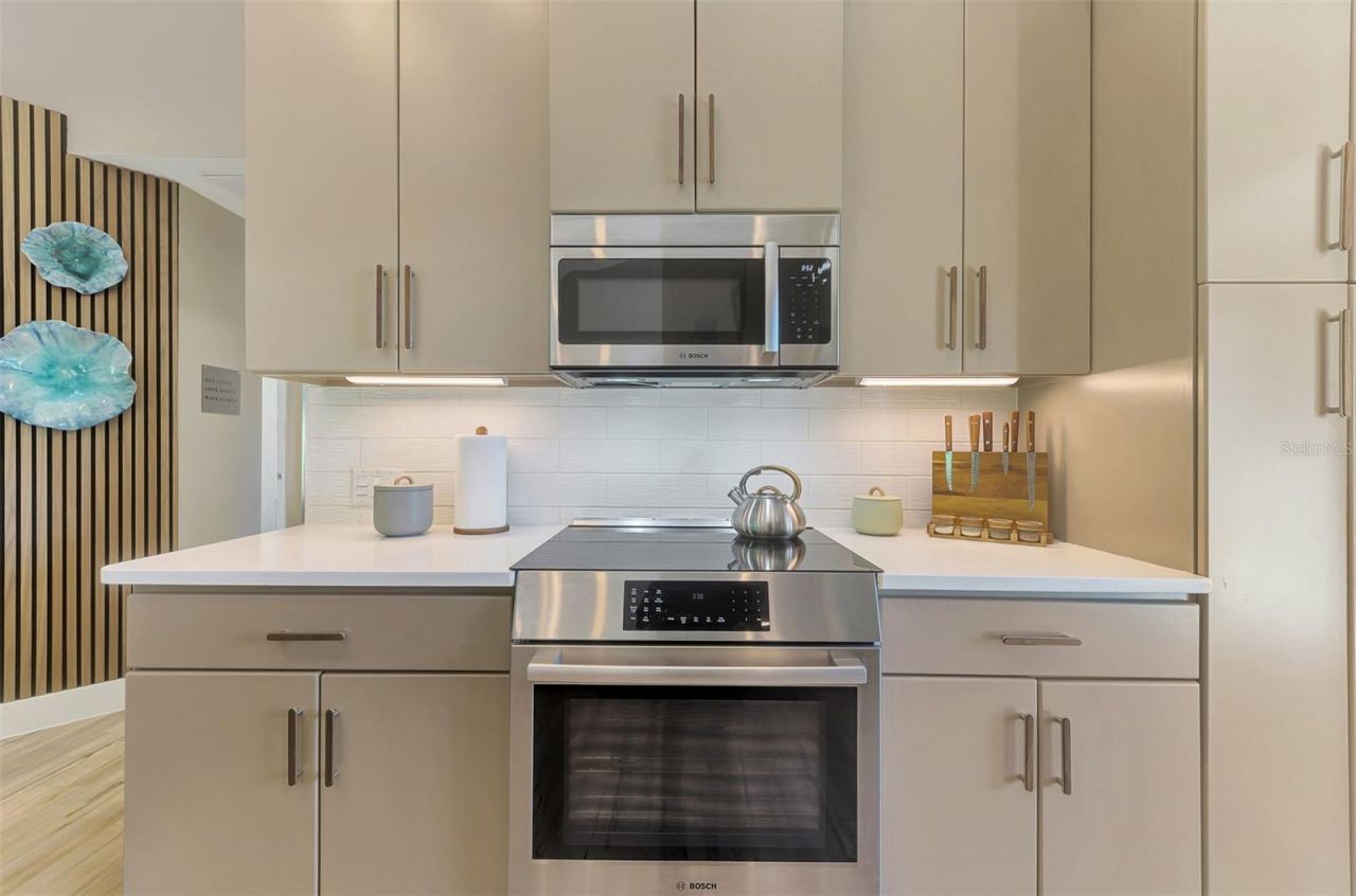 4735 White Tail Lane , Sarasota, FL 34238 Photo