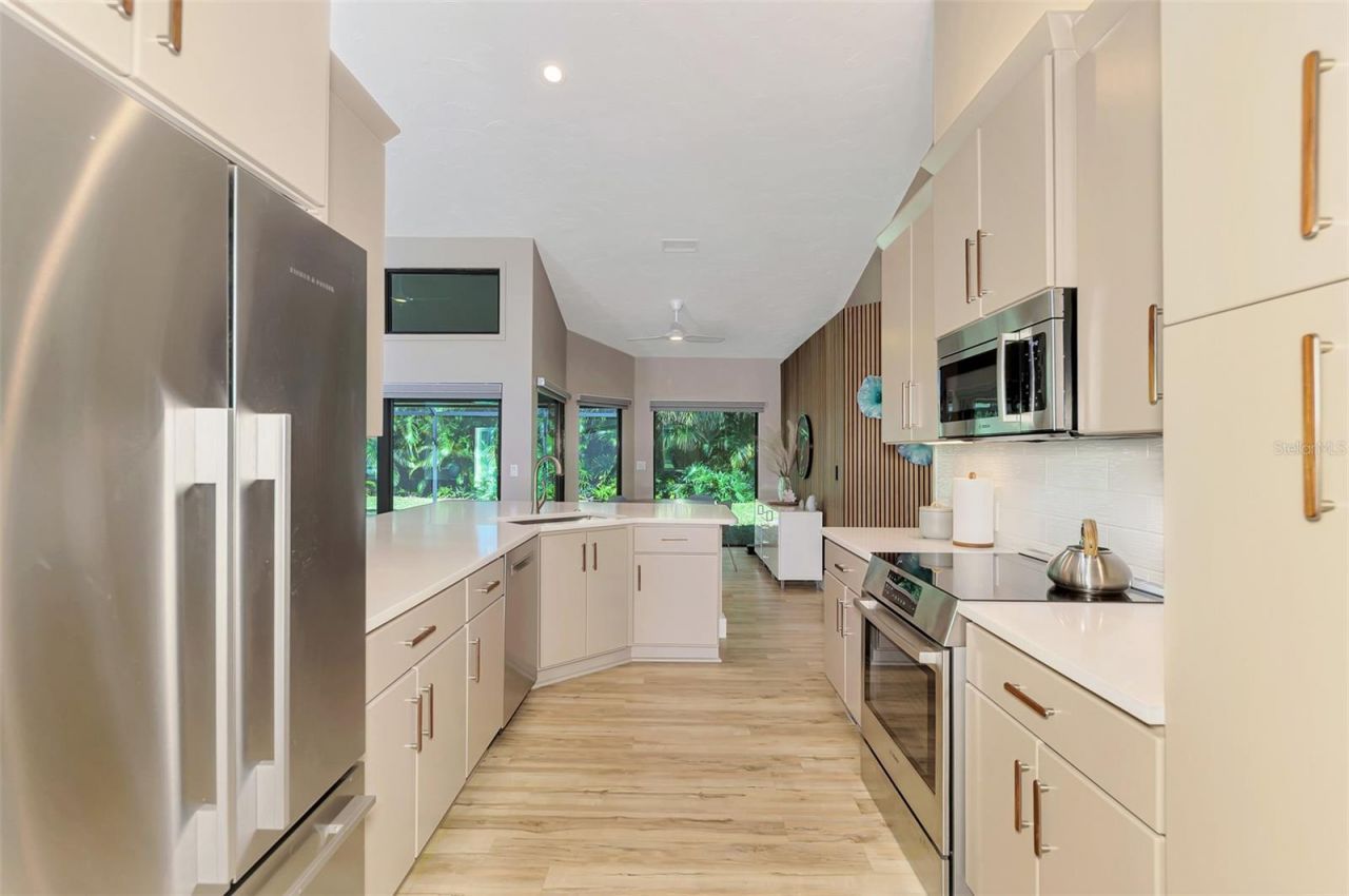 4735 White Tail Lane , Sarasota, FL 34238 Photo