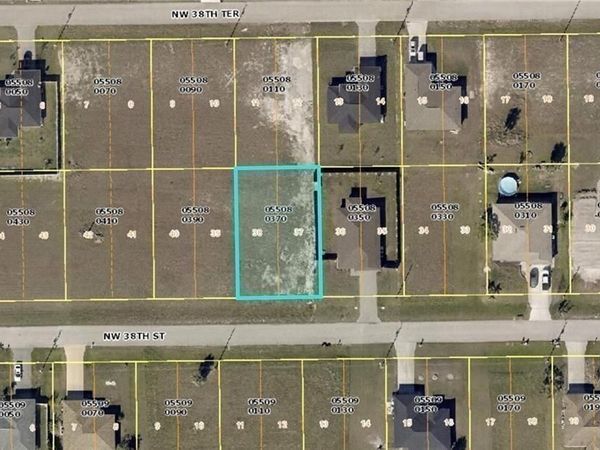 3907 NW 38TH STREET , CAPE CORAL, FL 33993