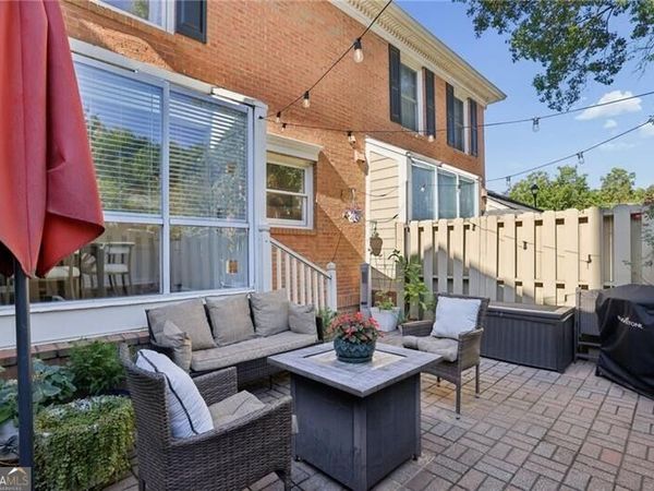 76 Mount Vernon Circle, Sandy Springs, GA 30338