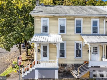 68 S 5TH STREET, NEWPORT, PA 17074