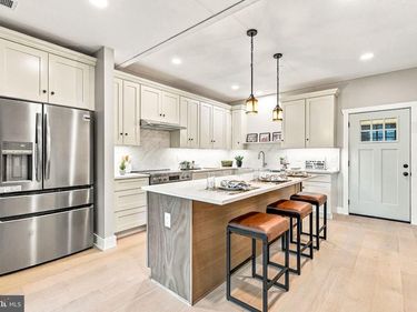 443 GREENRIDGE ROAD, GLENMOORE, PA 19343