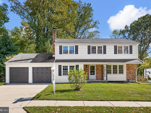 24 WAKEFIELD DRIVE, NEWARK, DE 19711